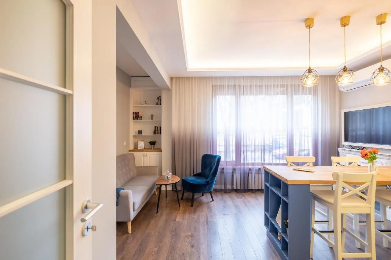 Designer & Cozy 2Bd Flat With A Parking In The City Center By Flat Mаnager Sofia