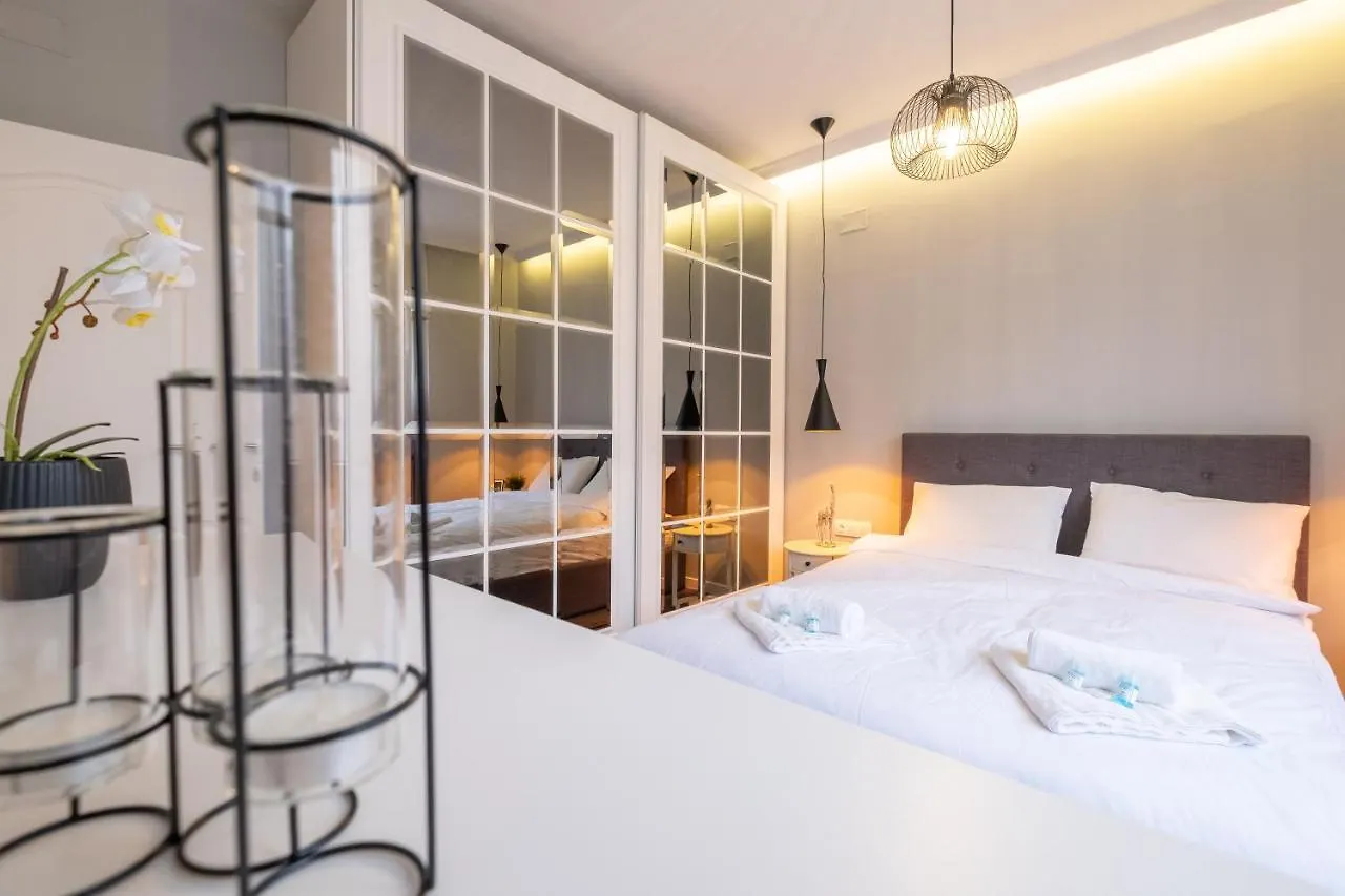 Designer & Cozy 2Bd Flat With A Parking In The City Center By Flat Mаnager Sofia Appartement