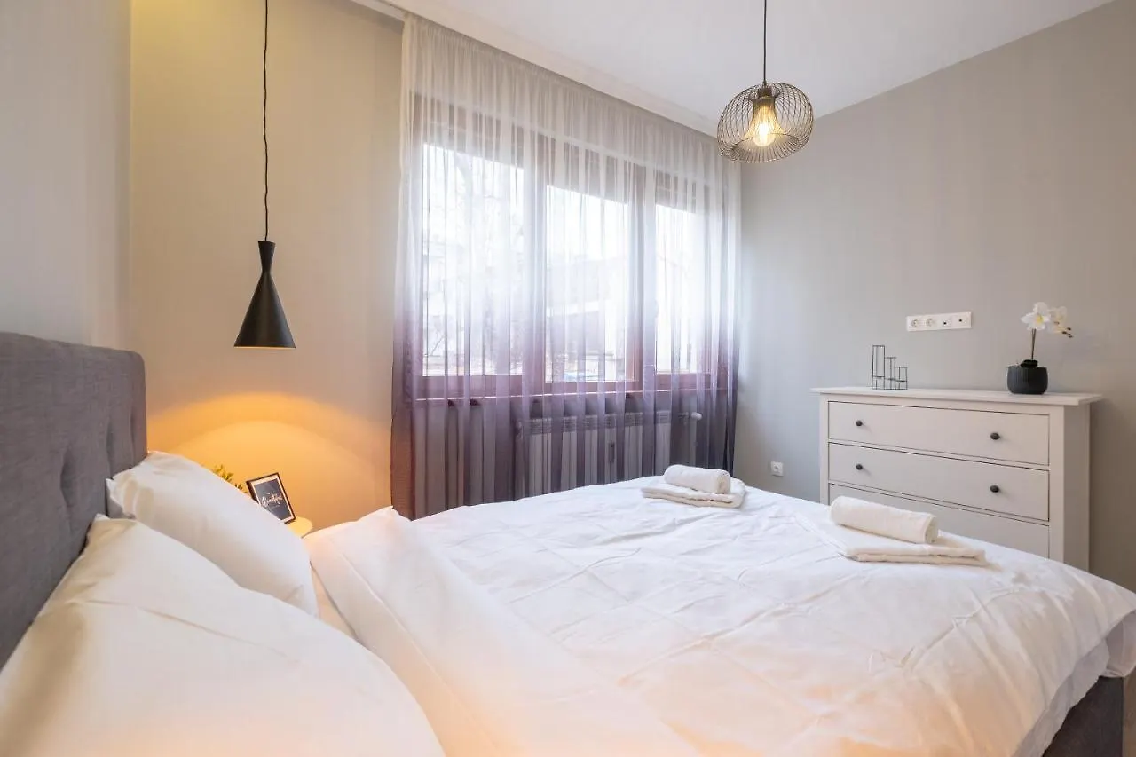 סופיה Designer & Cozy 2Bd Flat With A Parking In The City Center By Flat Mаnager